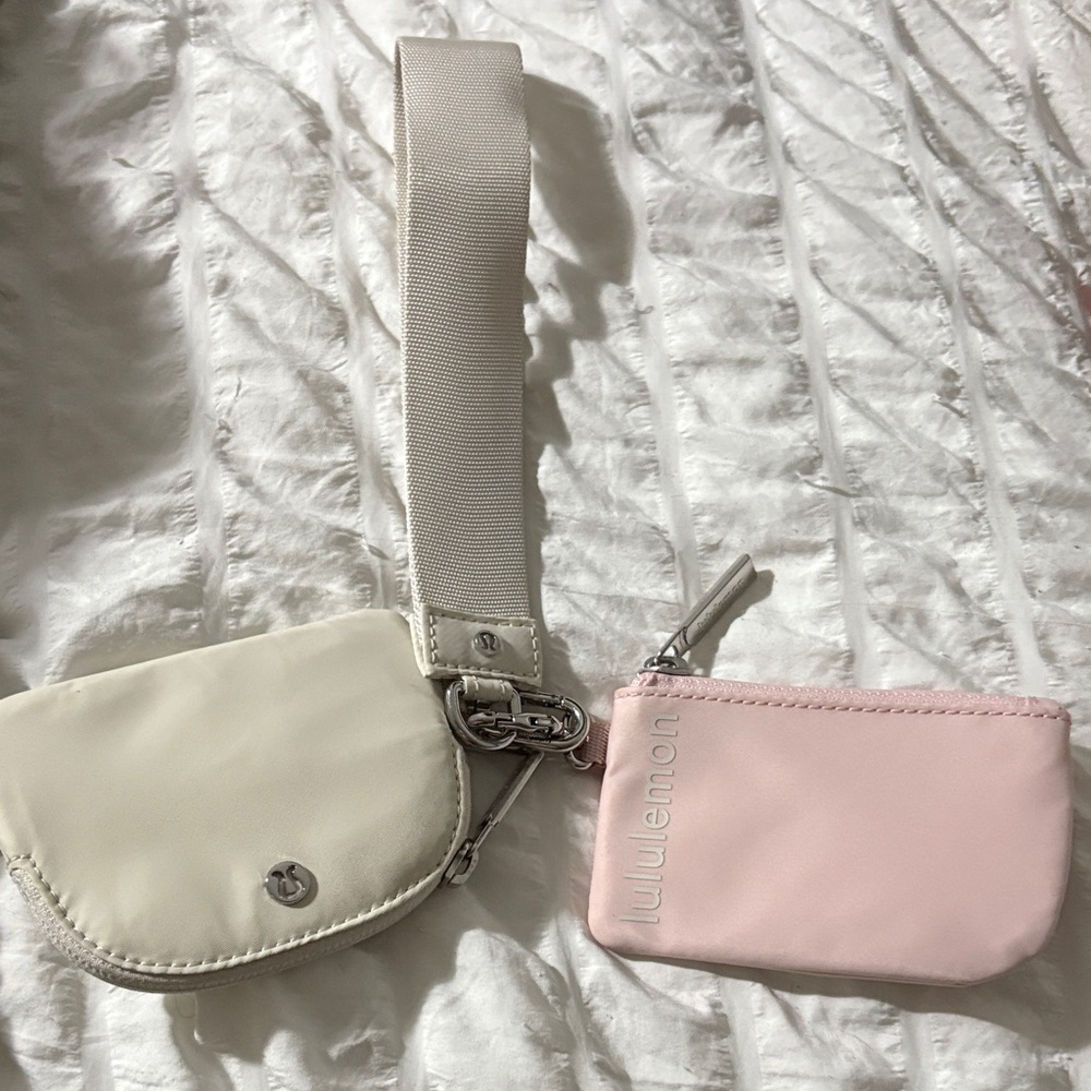 lululemon athletica White and Pink keychain with wallet 

Never used.